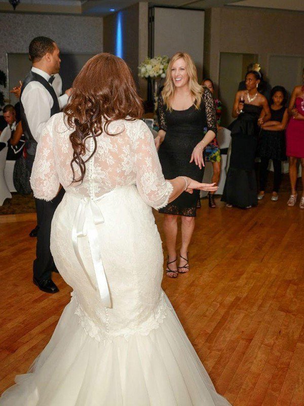 Sweep Train Off-the-Shoulder Sexy Mermaid Tulle 1/2 Sleeves Lace Wedding Dresses UK