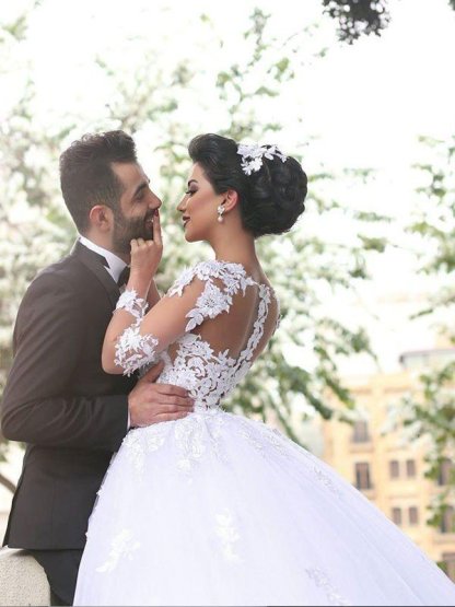 Tulle Ball Gown Court Train Long Sleeves Sweetheart Wedding Dresses UK