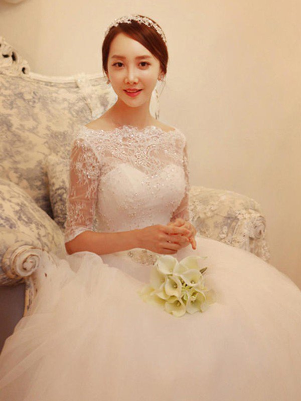 Tulle Ball Gown Beads Off-the-Shoulder 1/2 Sleeves Wedding Dresses UK