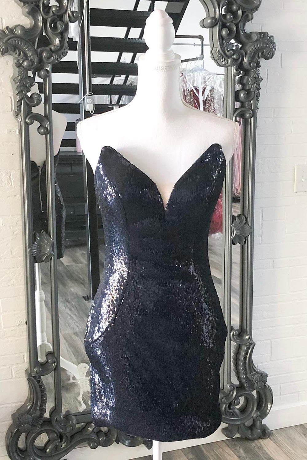 Sparkly Black Sweetheart Sequins Tight Short Homecoming Dress –  27Dress.co.uk
