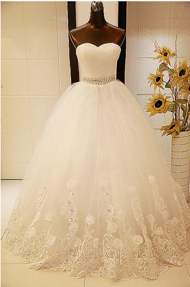 Elegant Sweetheart Sleeveless Ball Gown Wedding Dress With Tulle Lace Beadss
