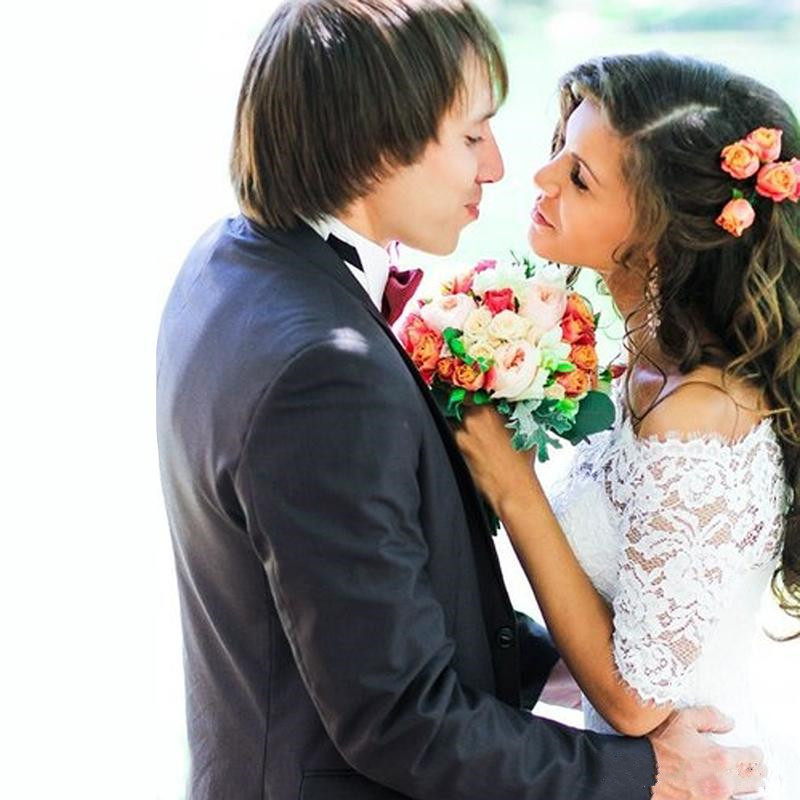 Modern Off-the-shoulder Half-sleeve Sexy Mermaid Wedding Dress With Lace