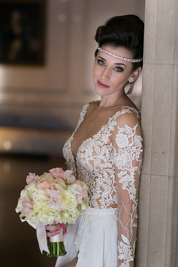 Elegant Long Sleeve Appliques Wedding Dress With Front SPlit