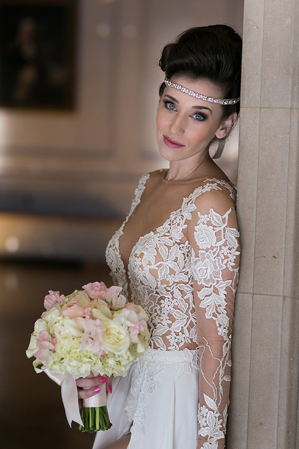 Elegant Long Sleeve Appliques Wedding Dress With Front SPlit