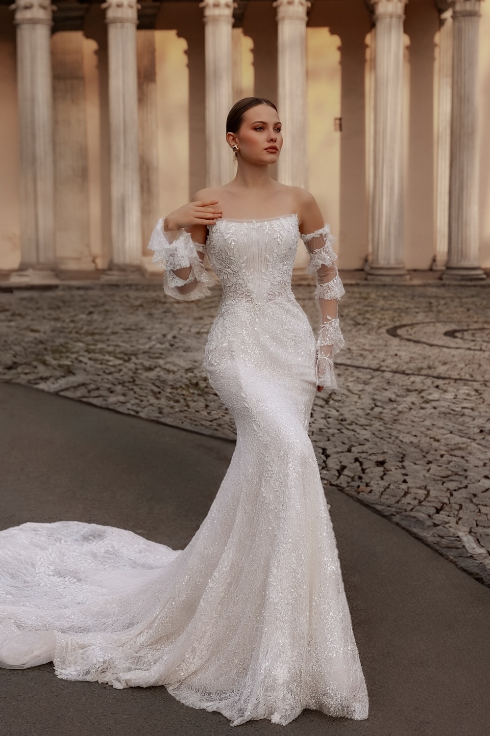 Romantic Satin Mermaid Wedding Dress Floral Lace Long Bridal Gown