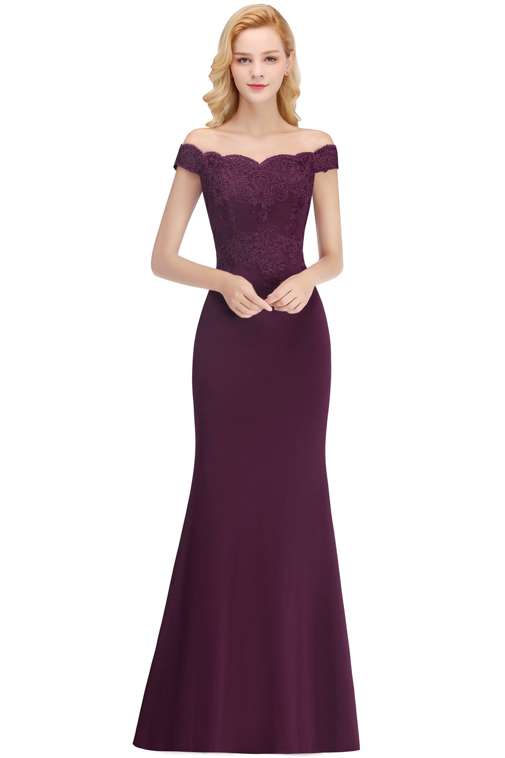 Beautiful Off-the-Shoulder Mermaid Evening Gown with Gold Appliques