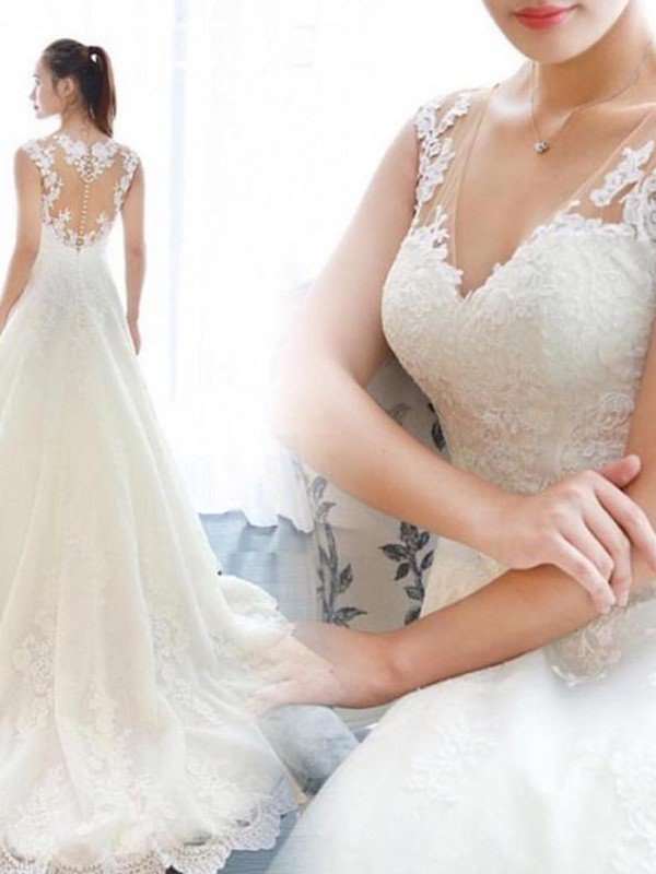 Court Train A-Line Lace V-Neck Applique Sleeveless Wedding Dresses UK