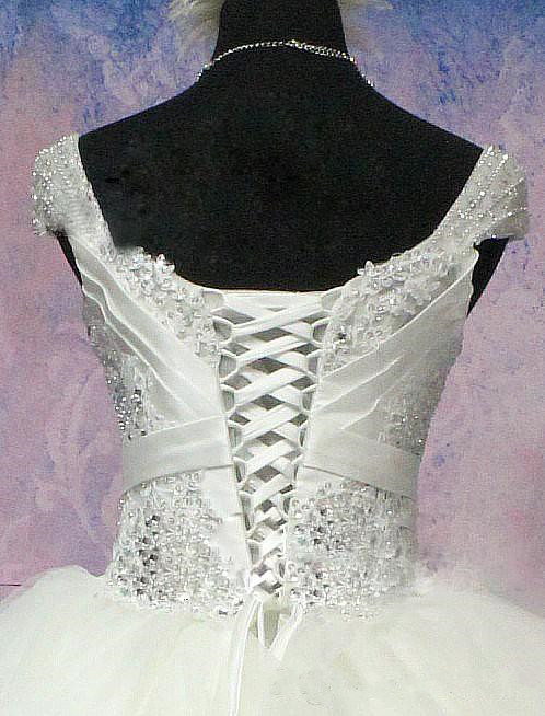 Elegant Beadss Crystals Ball Gown Wedding Dress Bowknot Lace-up