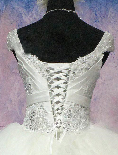 Elegant Beadss Crystals Ball Gown Wedding Dress Bowknot Lace-up