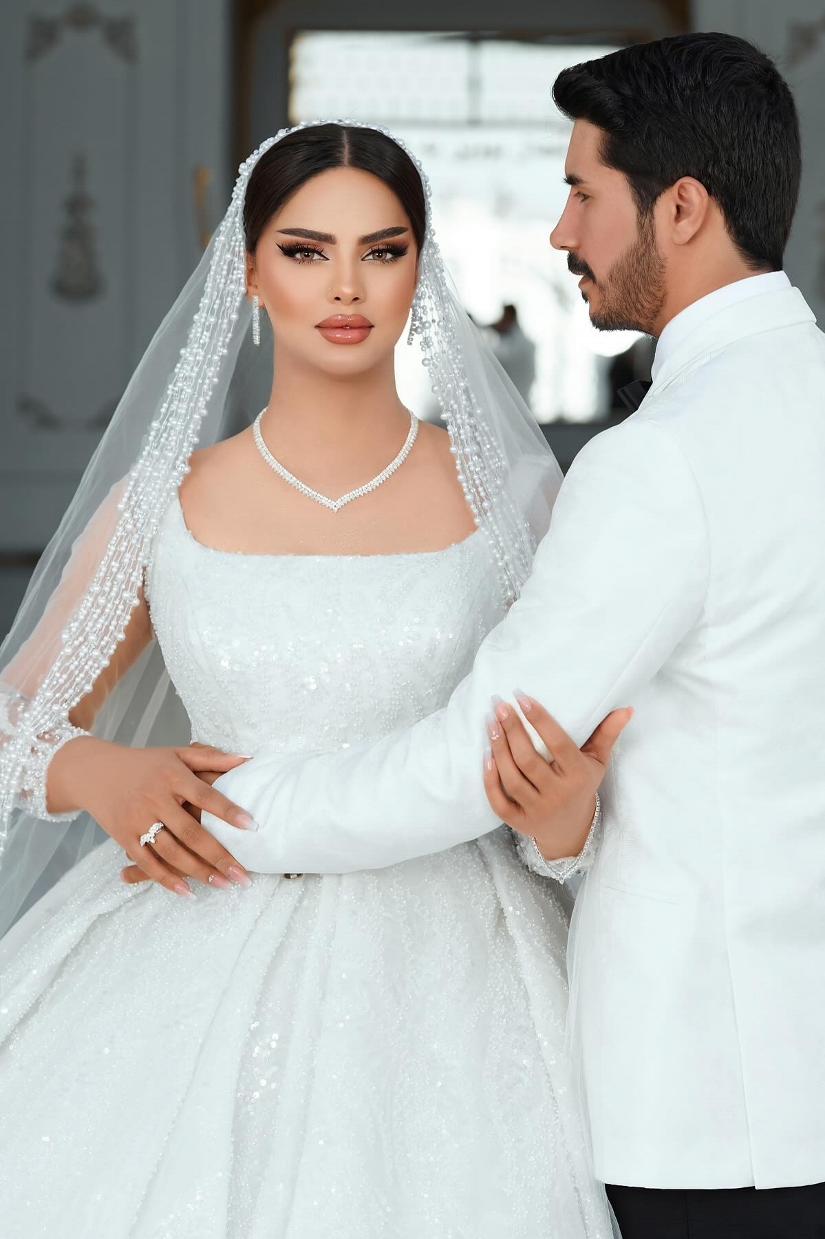White Square Neckline Lace Sequins Princess Wedding Dresses with Train