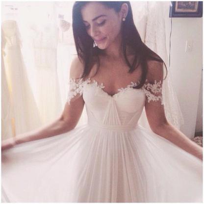 Simple But Elegant Off-the-shoulder Beach Wedding Dresses UK Floor Length With Appliques
