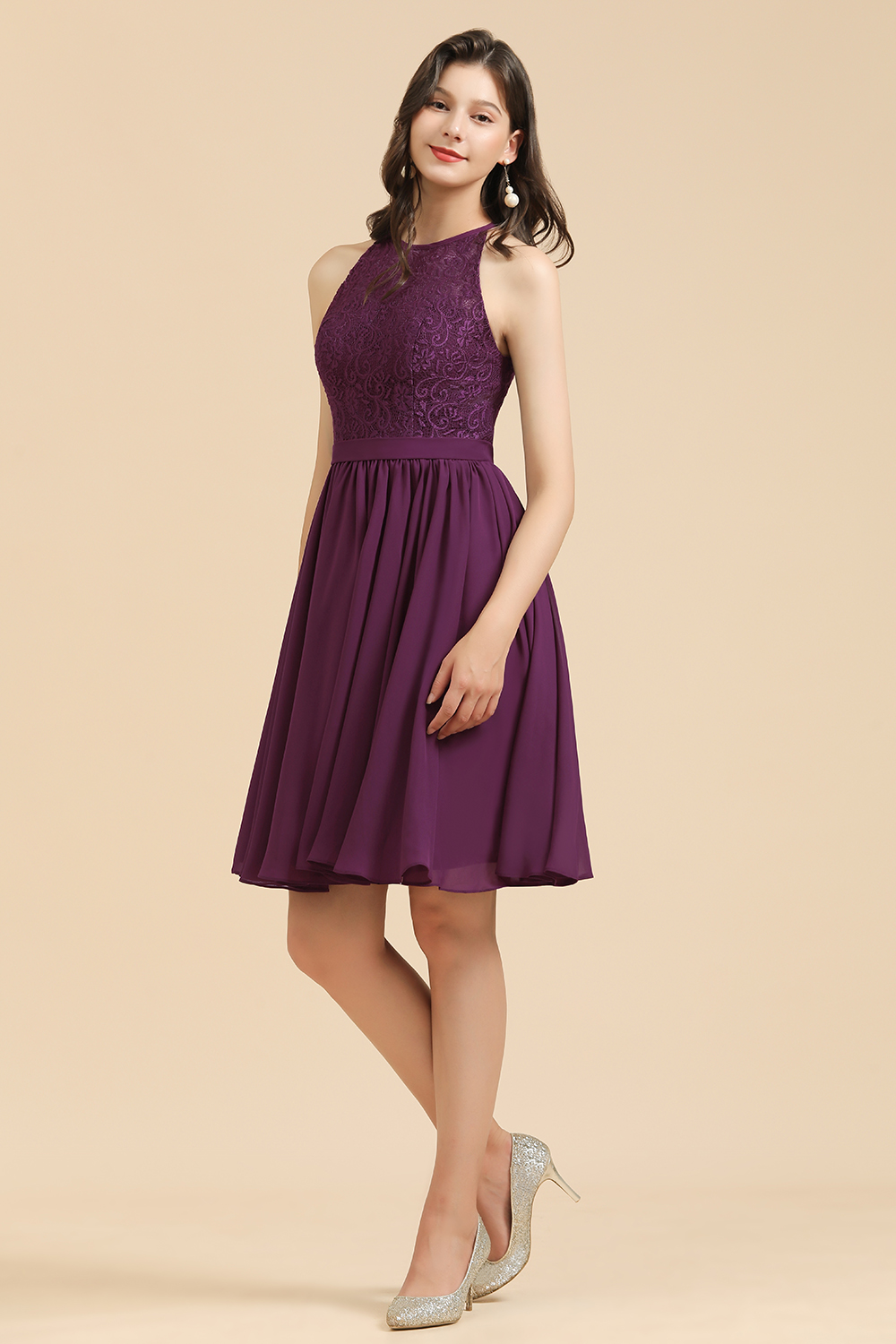 Elegant Halter Grape Lace Short Bridesmaid Dresses Chiffon Knee Length Wedding Guest Dress