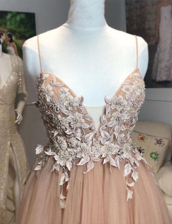 Modern Tulle Champagne Spaghetti Straps A-Line Applique Prom Dress