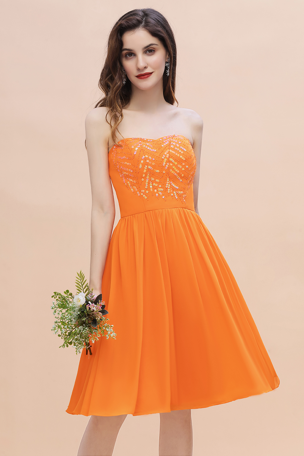 Pretty Strapless Orange Short Bridesmaid Dresses Knee Length Wedding Party Dress