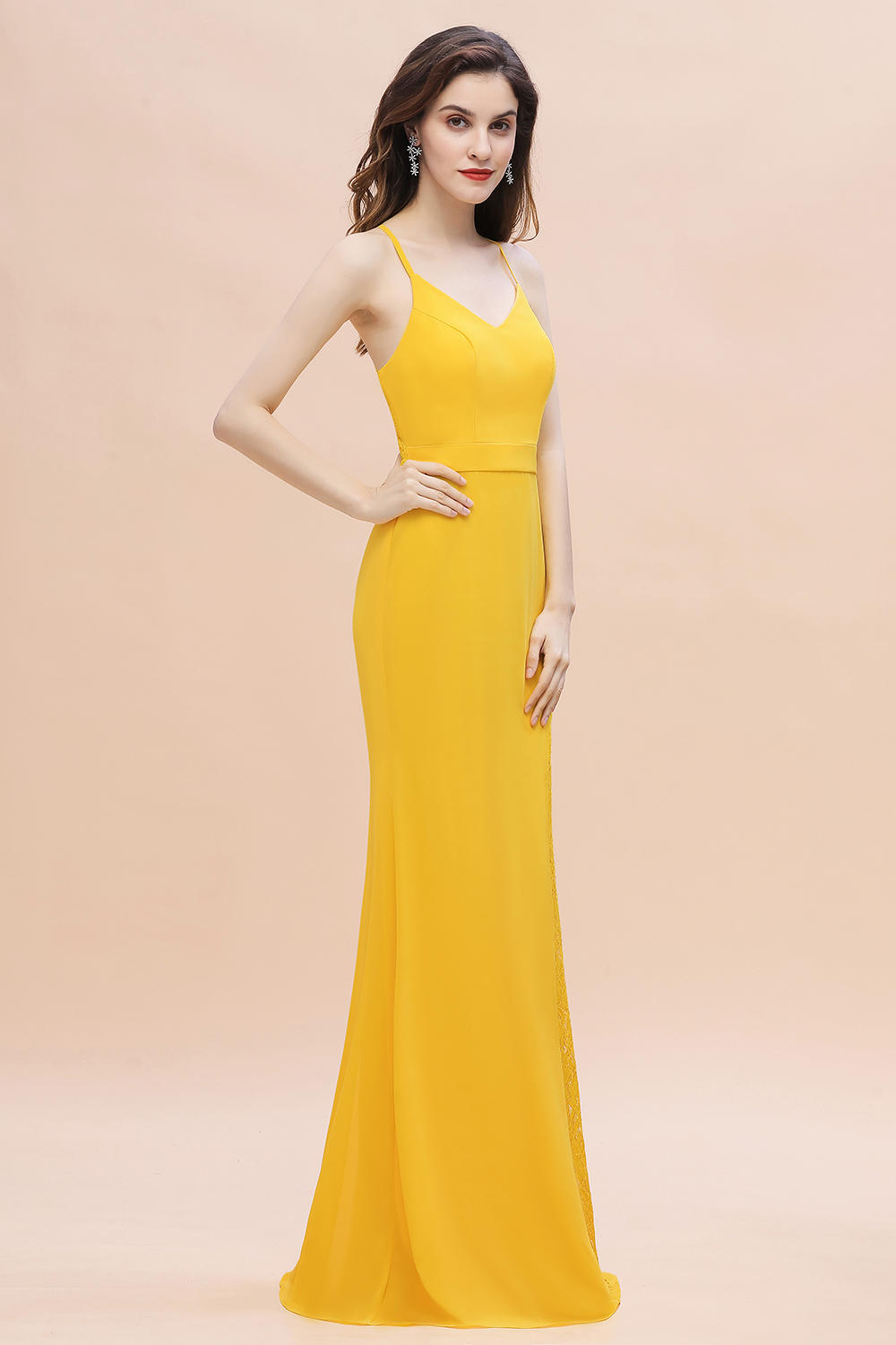 Chic V-Neck Straps Yellow Chiffon Bridesmaid Dress Sleeveless Mermaid Wedding Guest Dress