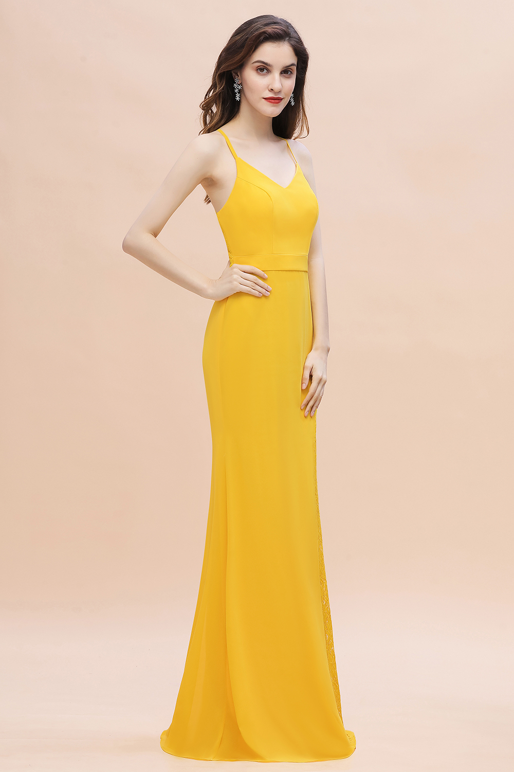 Chic V-Neck Straps Yellow Chiffon Bridesmaid Dress Sleeveless Mermaid Wedding Guest Dress