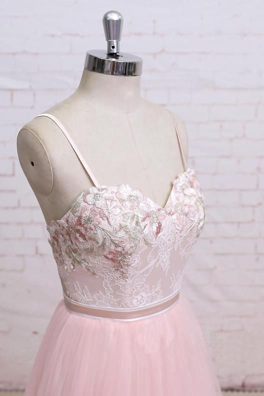 Sexy Lace Appliques Spaghetti-Strap Prom Dress UKes UK Sheer Backless Bowknot Sleeveless Evening Dress UKes UK
