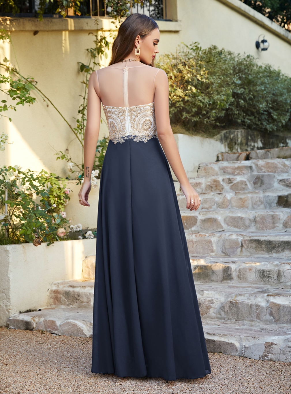 Elegant Jewel Neck Chiffon Formal Dress Floor Length A-line Lace Appliques Bridesmaid Dresses