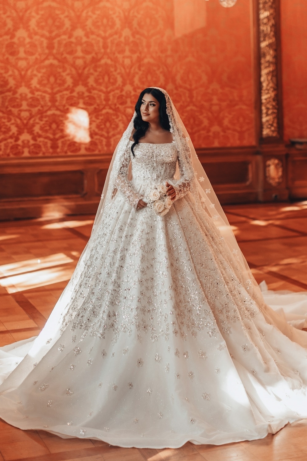 Appliques Lace Crystal Long Sleeve Princess Wedding Dresses Chapel Train