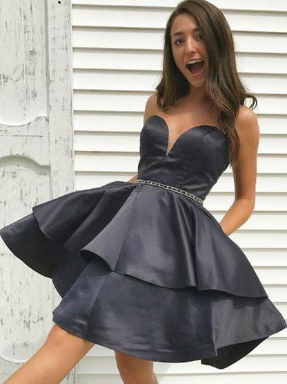 Strapless V-Neck Beading Homecoming Dress