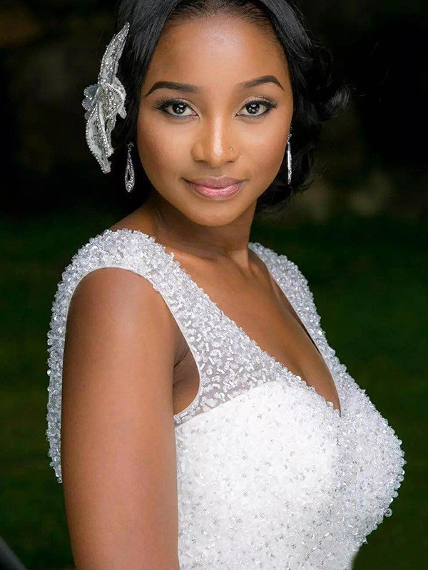 Sexy Mermaid Cathedral Train Organza V-Neck Sleeveless Wedding Dresses UK