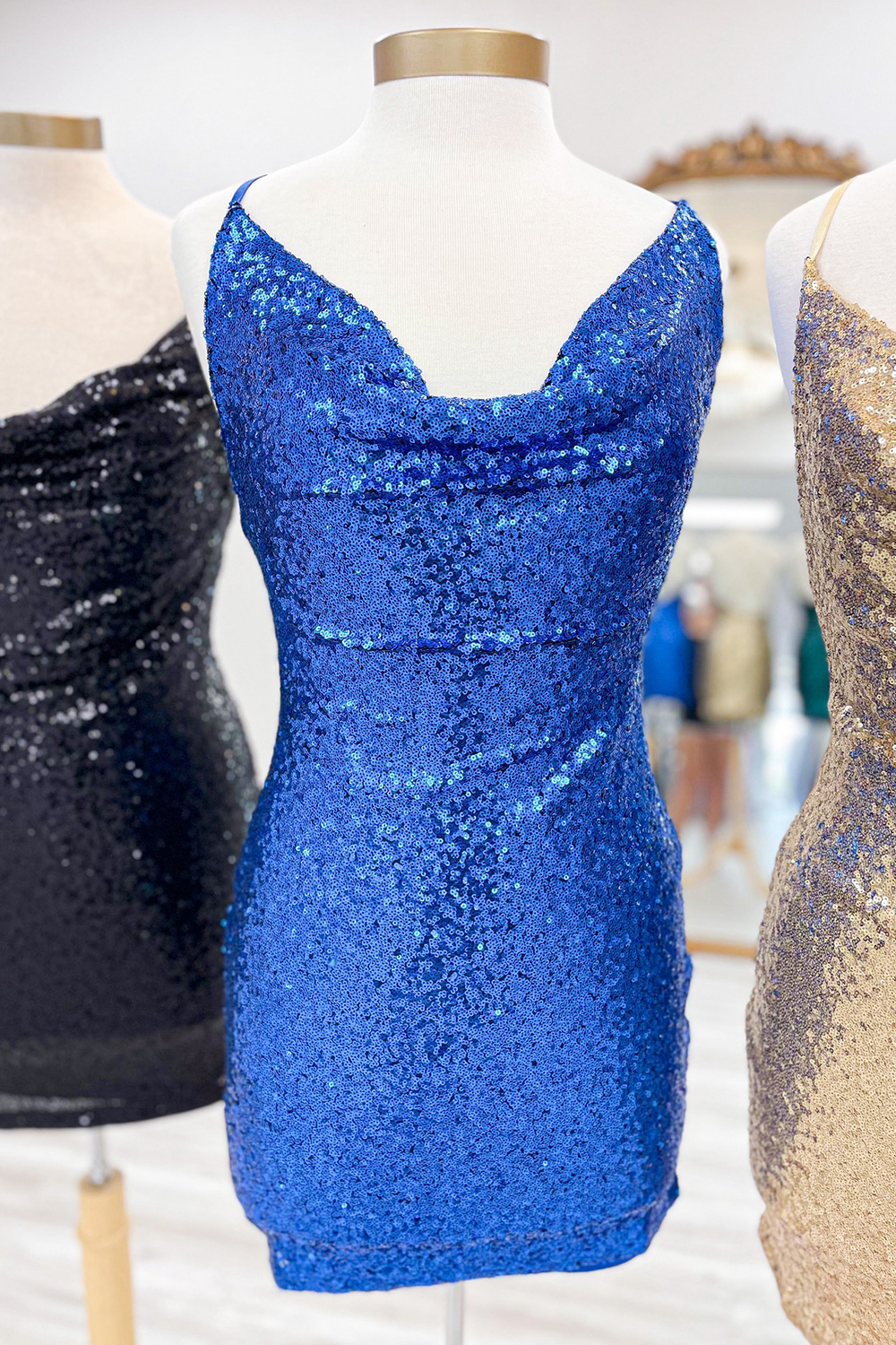 Spaghetti Straps Golden Bodycon Short Homecoming Dress with Sequins