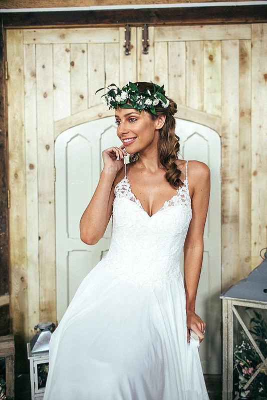 Summer Beach Spaghetti Straps Lace Wedding Dress Long