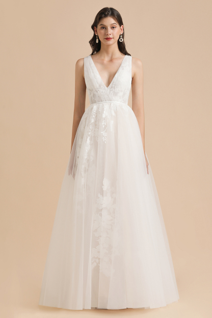 Ivory V-Neck Tulle Lace Appliques Simple Wedding Dress Garden Wedding Gowns