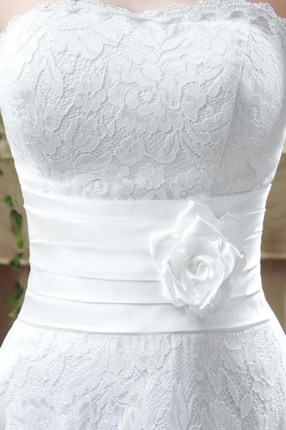 Delicate Lace Flower Strapless Wedding Dress A-line Sleeveless Lace-up
