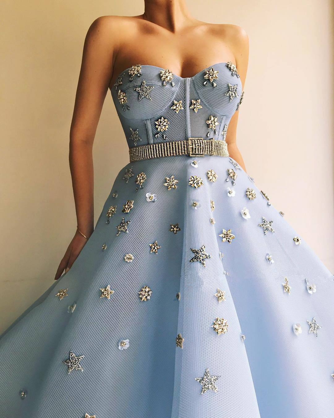 Sexy Strapless Beaded Flowers Prom Dress | Blue Tulle Long Evening Dress UK with Beadning Sash