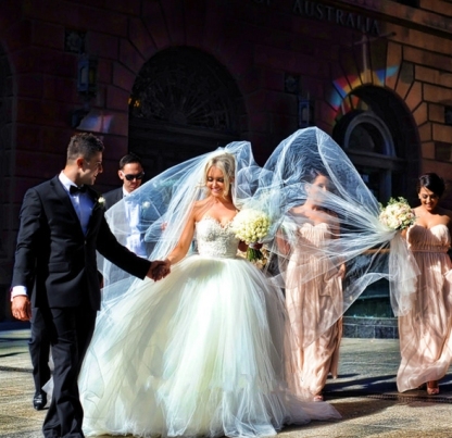 White Tulle Lace Beadss Wedding Dress Sweetheart Sleeveless BA1408