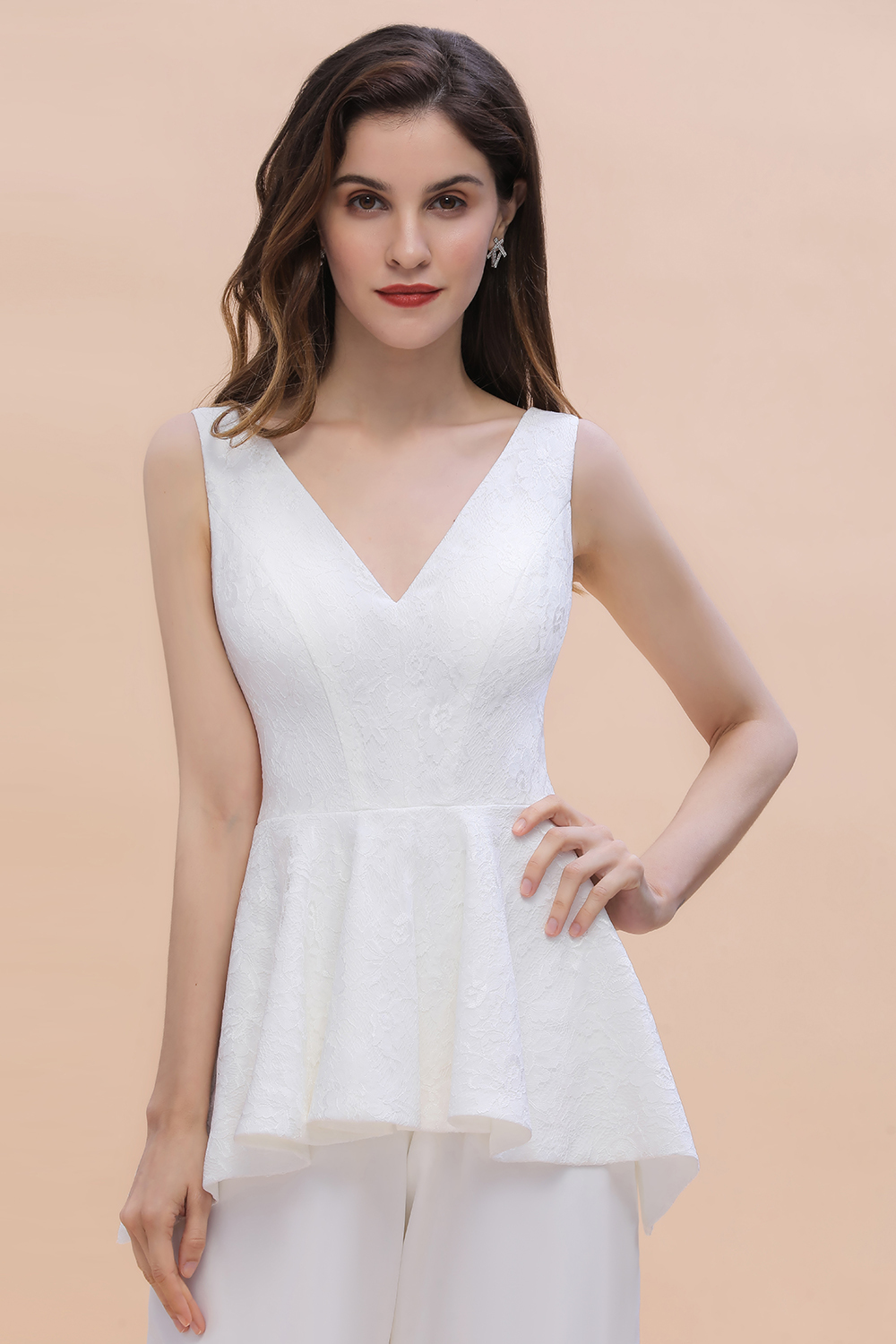 Simple V-neck Lace Bridesmaid Wear Jumpsuit with Side Slit