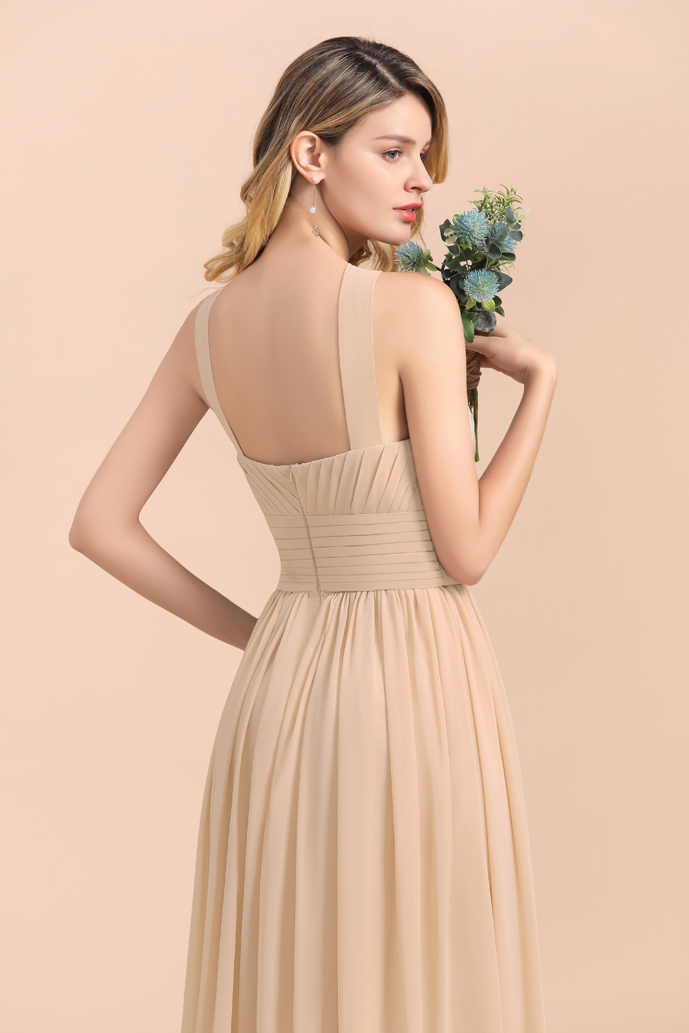 Gorgeous Halter Ruffle Chiffon Champagne Bridesmaid Dress Floor Length Wedding Party Dress