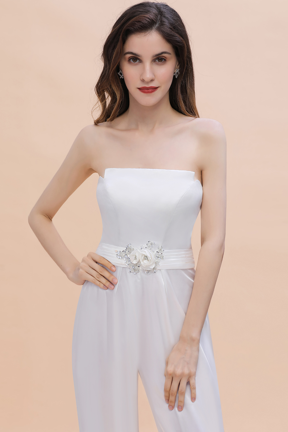 Elegant Strapless White Satin Jumpsuits with Beading Flower