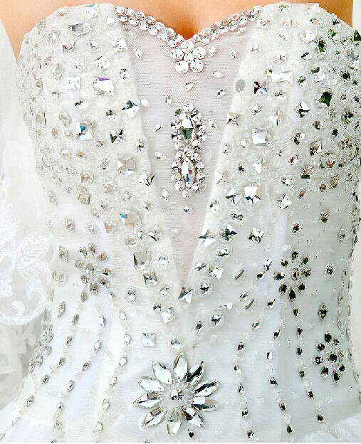 Elegant Appliques Cystals Princess Wedding Dress Sweetheart With Long Train