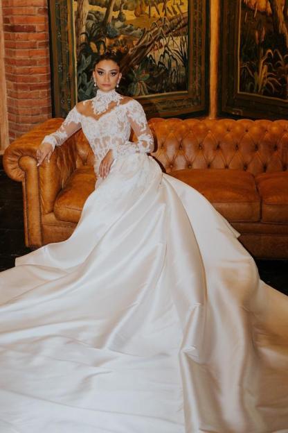 High-neck Appliques Lace Chapel Train A-Line Wedding Dresses Long Sleeve