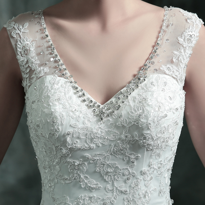 Stunning Sleeveless Tulle Princess Wedding Dress Sequins Ball Gown