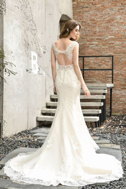 ELegant Spring Wedding Dress Mermaid Style Sleeveless Hollow Backless