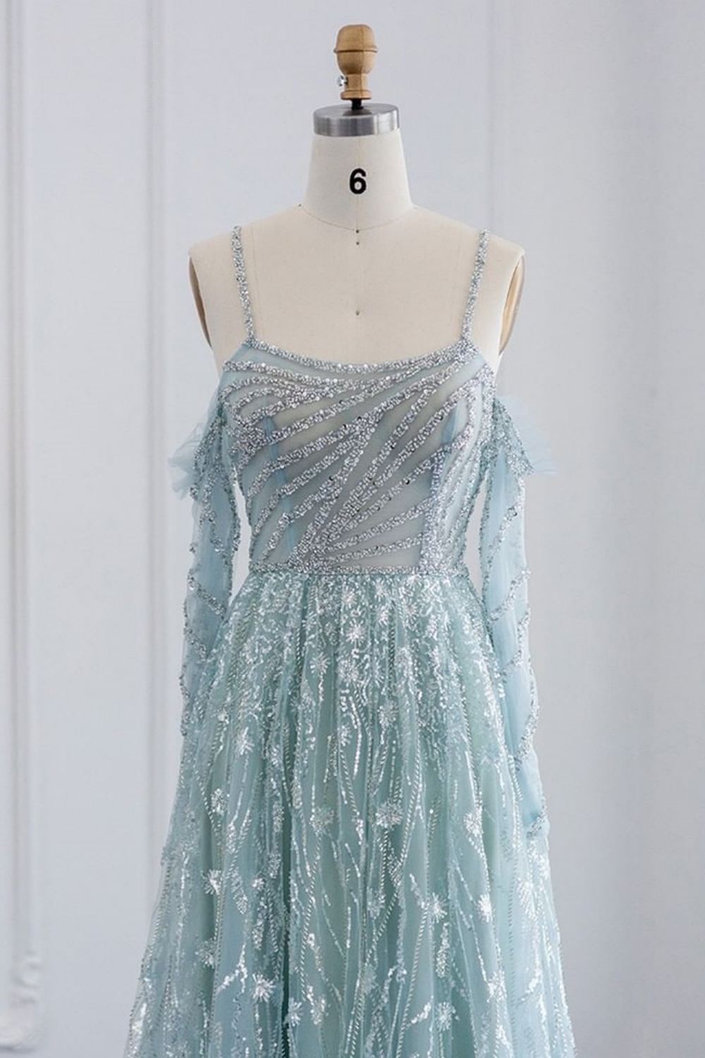 Charming Sequined Dubai Evening Dress Spaghetti Straps Aline Long Party Dress for Wedding