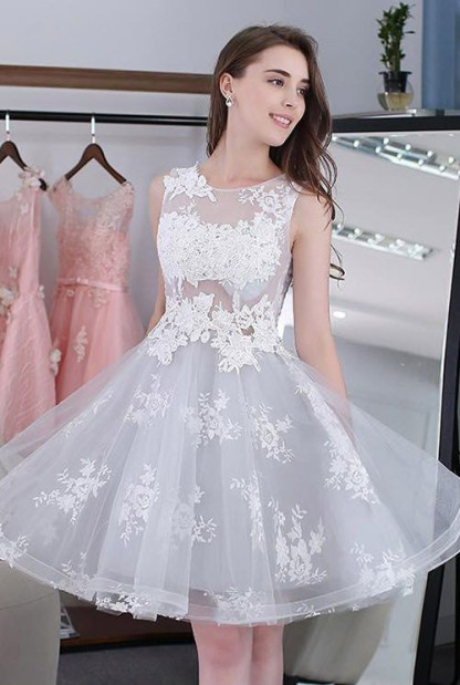 White Illusion Lace Appliques A-line Short Homecoming Dress UK | Elegant Crew Neck Knee Length Formal Dress