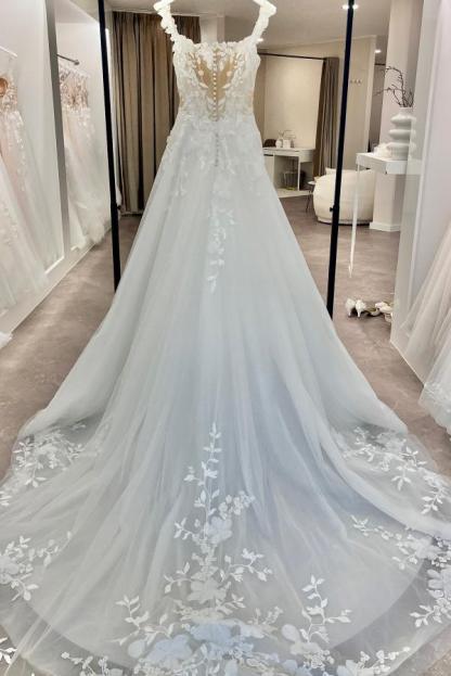 Elegant White Tulle Aline Wedding Dress Sleeveless Simple Bridal Dress