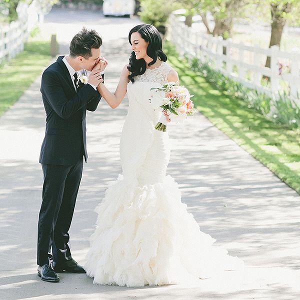 New Arrival Sleeveless Lace Wedding Dresses UK Sexy Mermaid Ruffles Floor Length