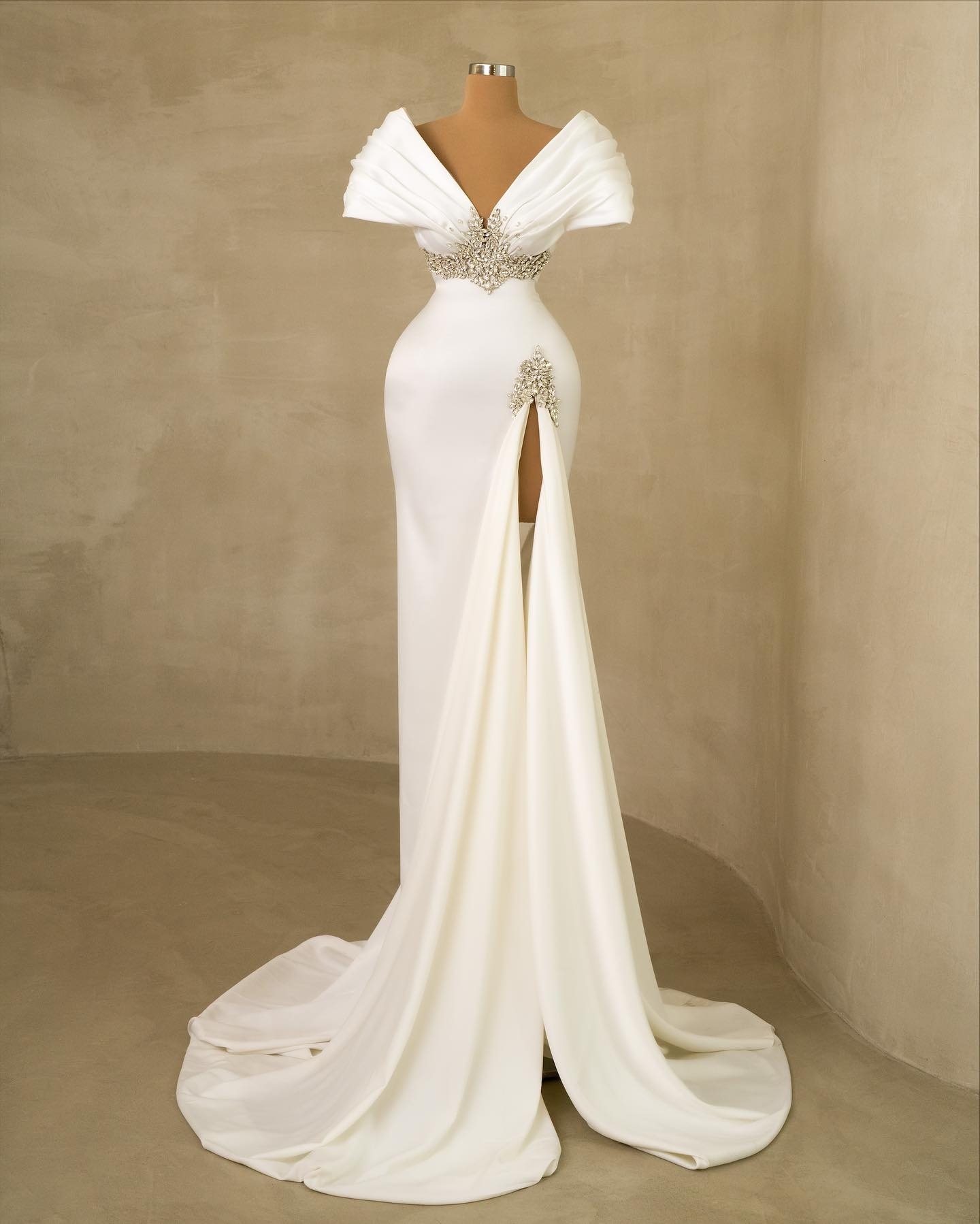 Off-the-Shoulder Ruffle Satin Side Split Trumpet Evening Dress Floor Length Formal Dress