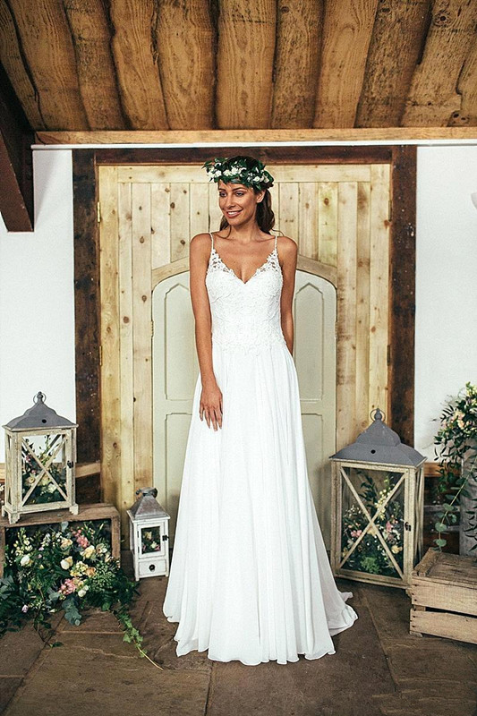 Summer Beach Spaghetti Straps Lace Wedding Dress Long