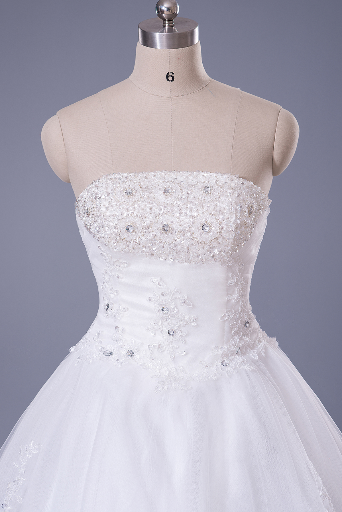 Elegant Strapless Sleeveless Wedding Dress Ball Gown With Lace Beadss