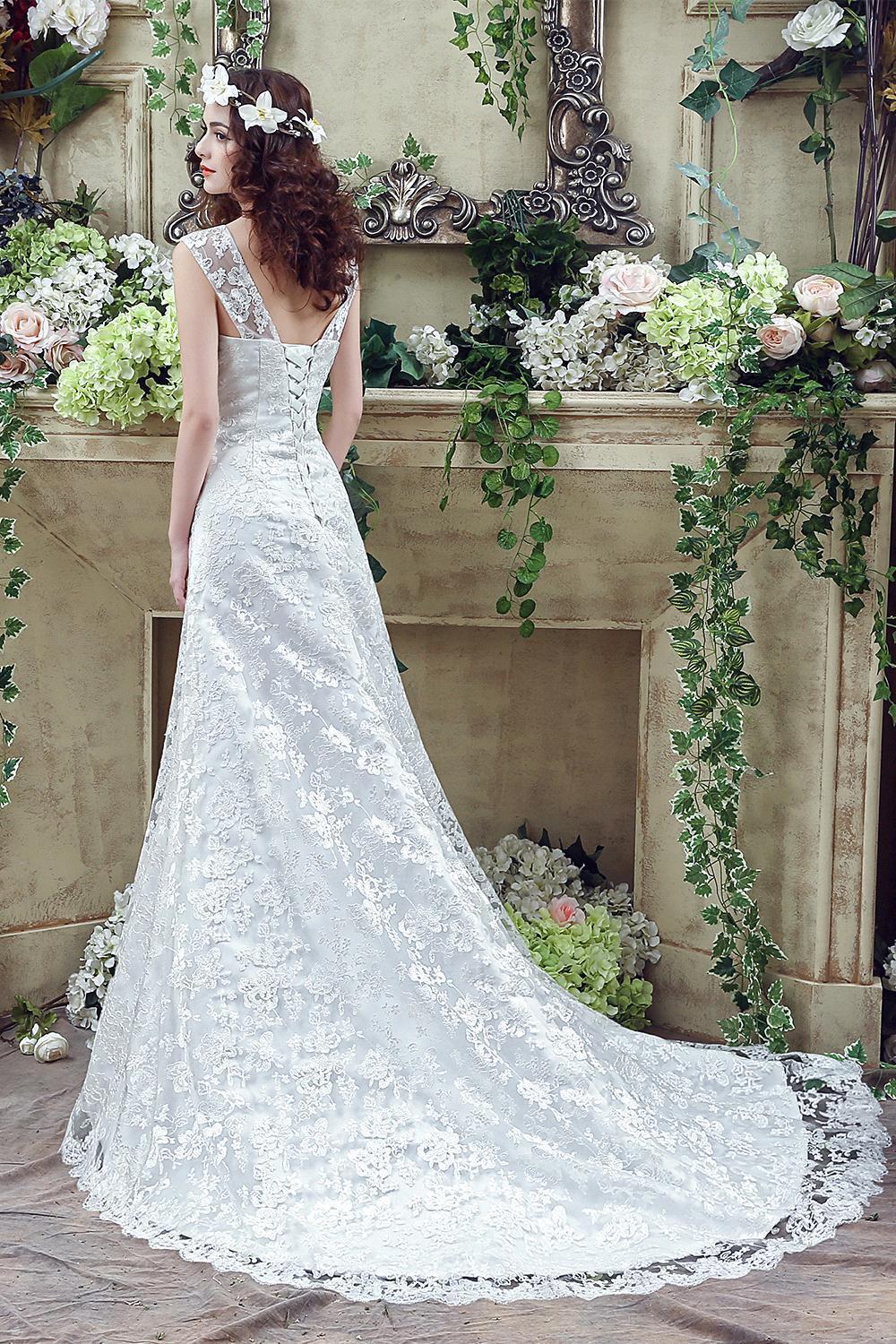 Elegant Lace Sweetheart A-line Wedding Dress Sweep Train Lace-up