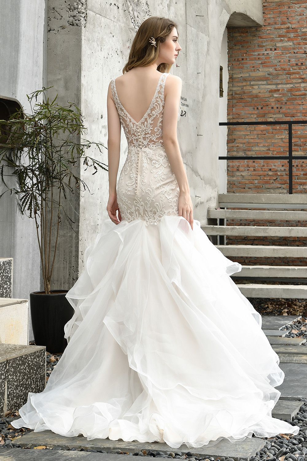 V-Neck Sleeveless Mermaid Bridal Dress Puffy Layers Wedding Dress