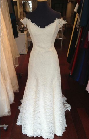 Special order for Beth for the nice wedding dress which cost 179$