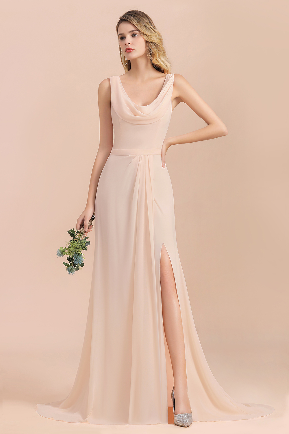 Elegant Champagne V-Neck Chiffon Bridesmaid Dress Sleeveless Side Slit Wedding Guest Dress