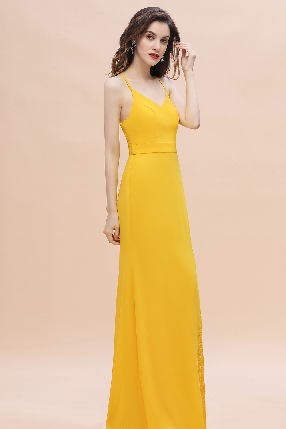 Chic V-Neck Straps Yellow Chiffon Bridesmaid Dress Sleeveless Mermaid Wedding Guest Dress